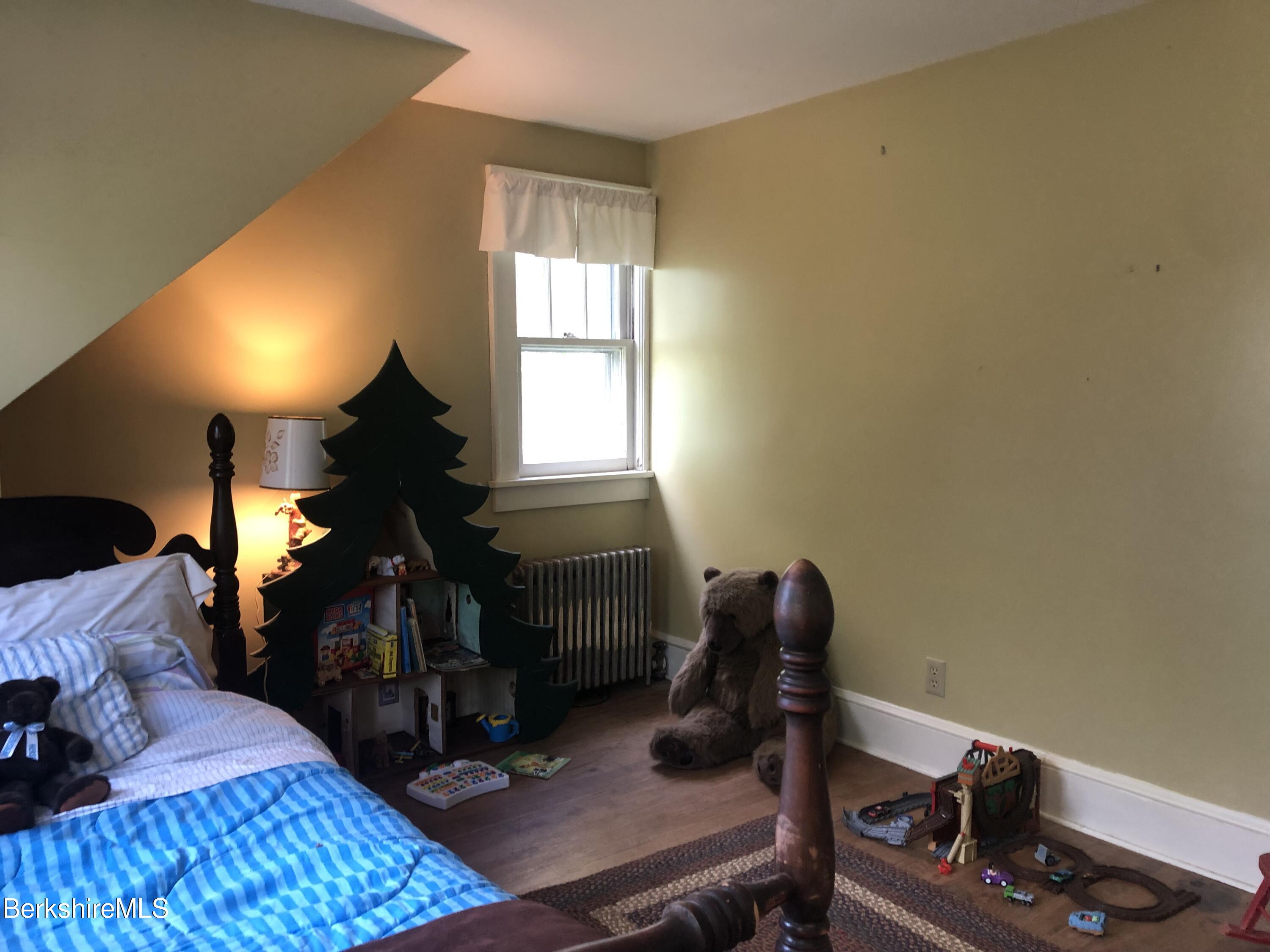 36 Tamarack Road Pittsfield, MA 01201 - Photo 56 of 64 Bedroom 4 View 3