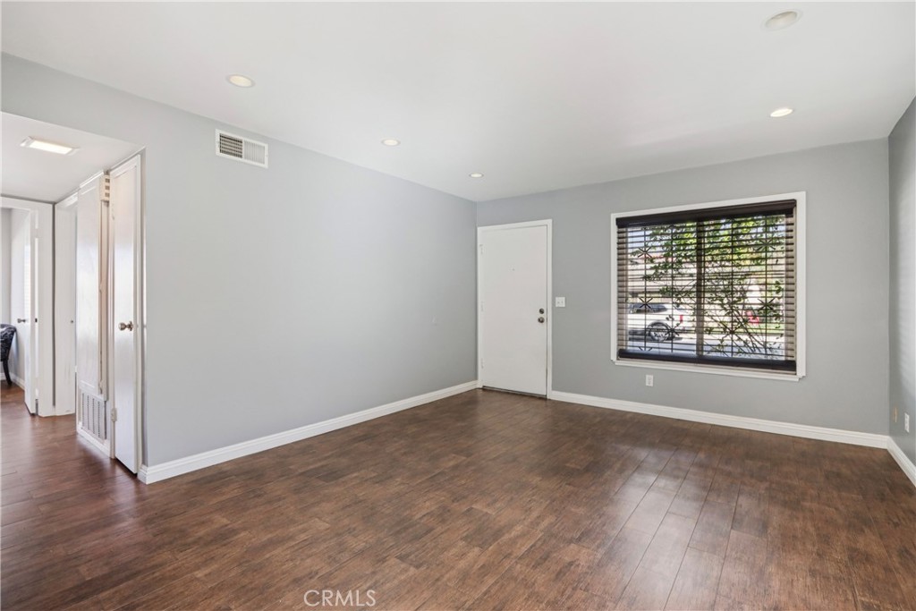 1382 3rd Street Duarte, CA 91010 - Photo 3 of 19