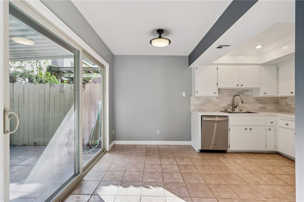 1382 3rd Street Duarte, CA 91010 - Photo 5 of 19