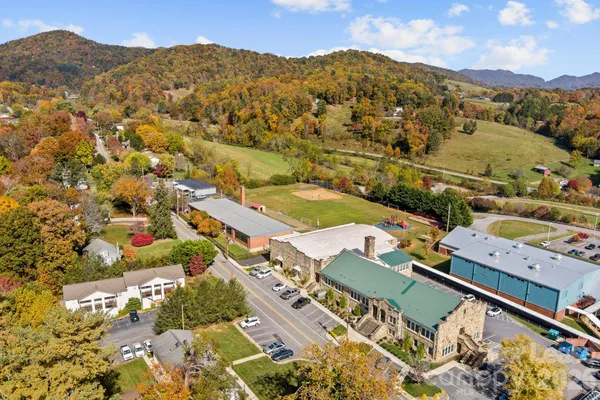 $2,100 | 756 Bailey Street, Mars Hill, NC 28754