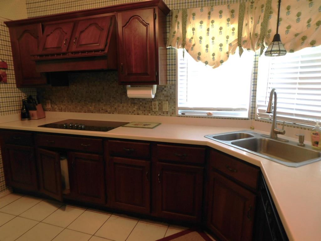 1001 Starkey Road, Unit 395 Largo, FL 33771 - Photo 29 of 56