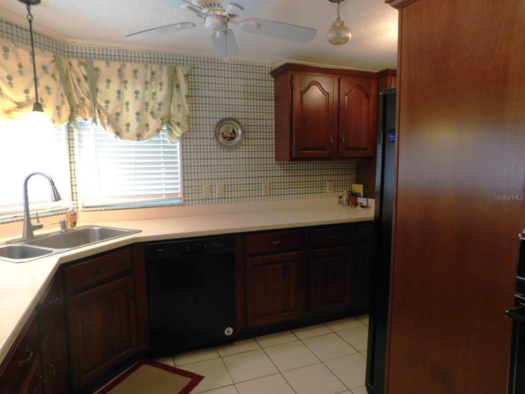 1001 Starkey Road, Unit 395 Largo, FL 33771 - Photo 33 of 56