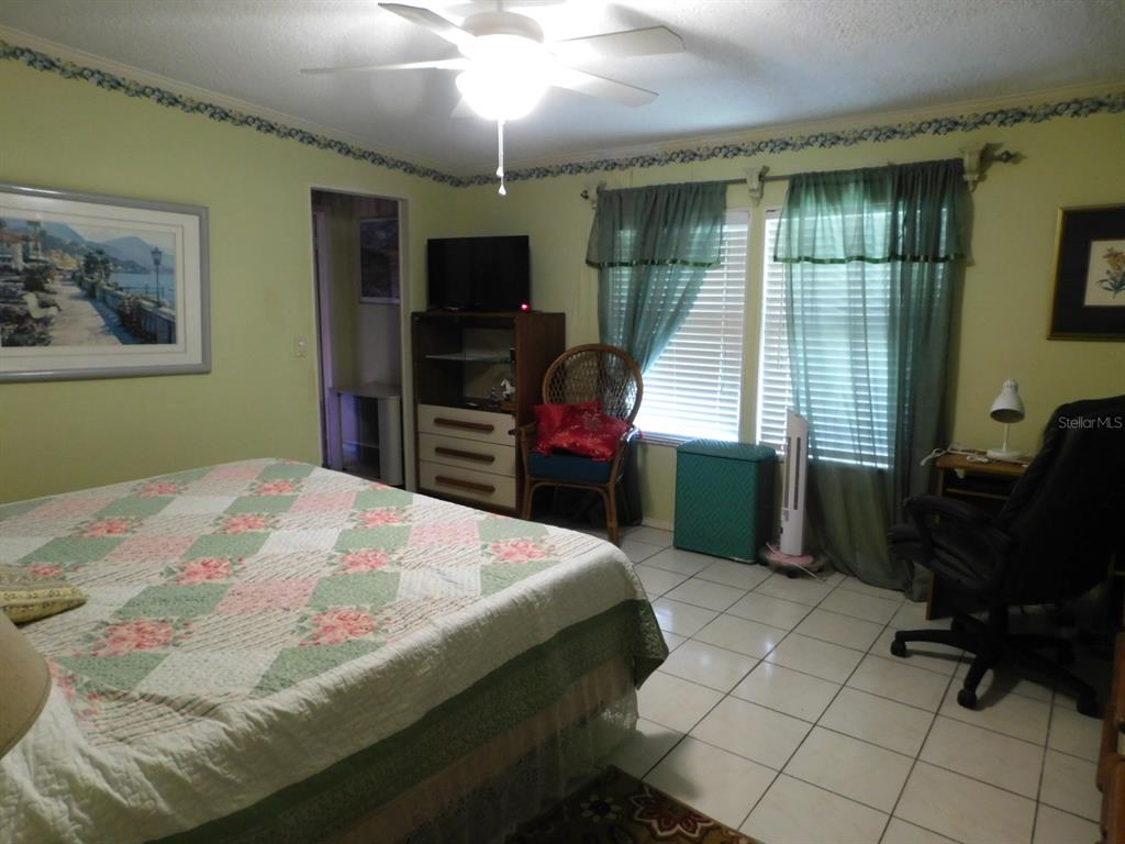 1001 Starkey Road, Unit 395 Largo, FL 33771 - Photo 45 of 56