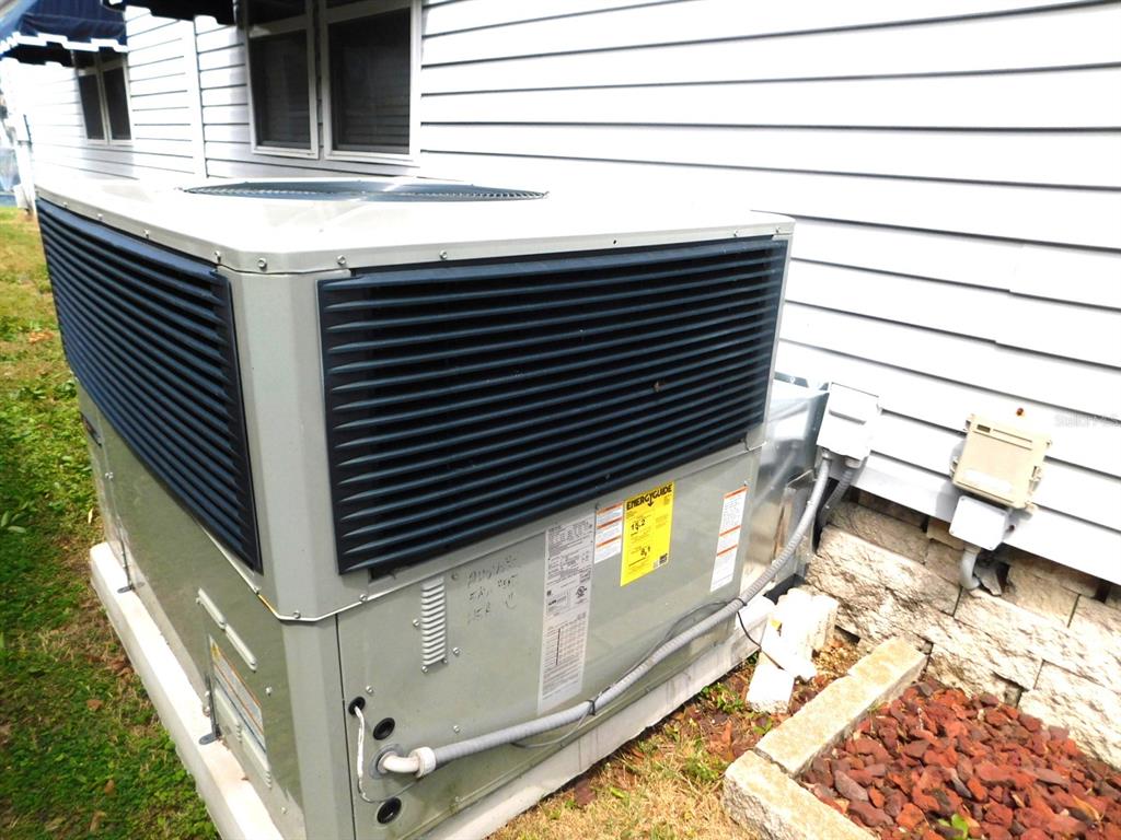 1001 Starkey Road, Unit 395 Largo, FL 33771 - Photo 55 of 56