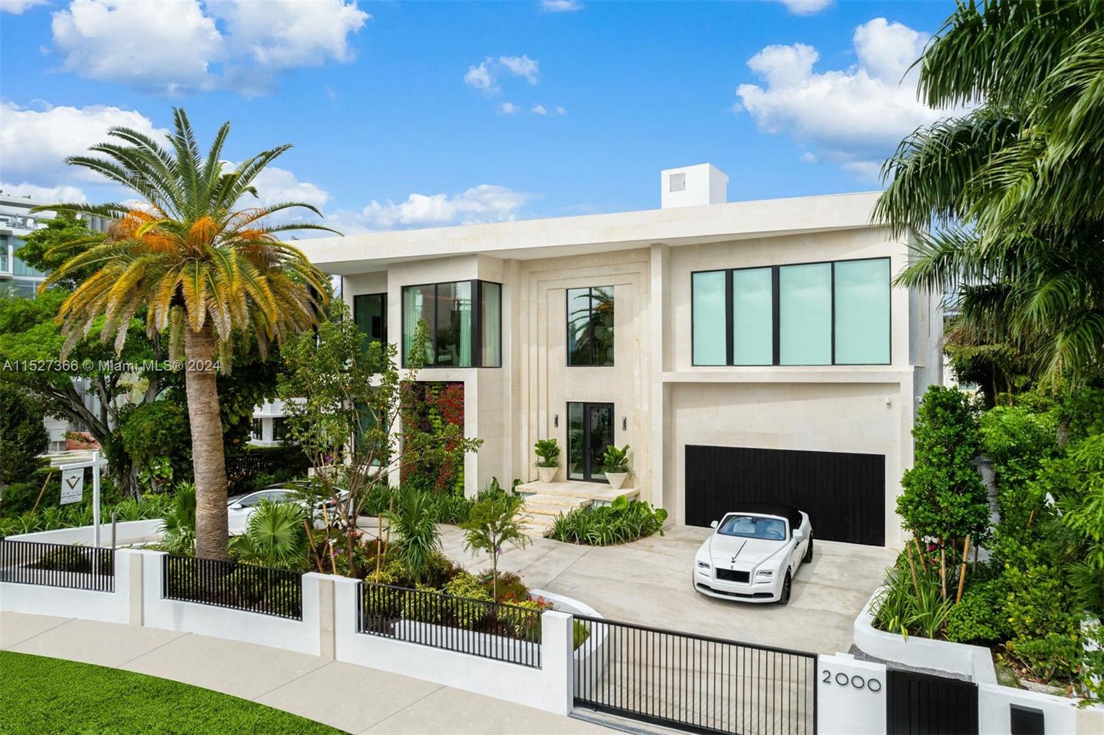 2000 North Bay Road Miami Beach, FL 33140 - Photo 5 of 62