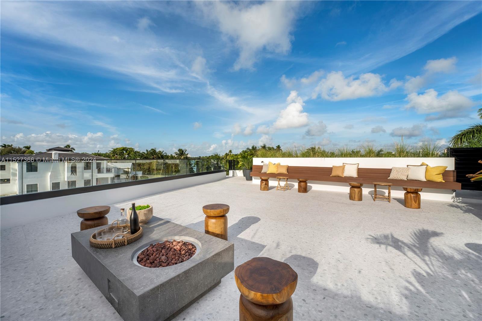 2000 North Bay Road Miami Beach, FL 33140 - Photo 53 of 62
