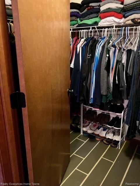 22156 Bordman Road Armada, MI 48005 - Photo 31 of 42 Master Closet.jpeg