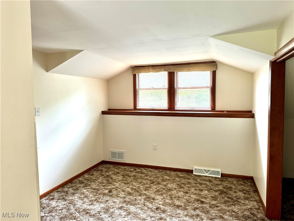 320 Darlington Road Northeast Warren, OH 44484 - Photo 13 of 30 Gallery Image 13