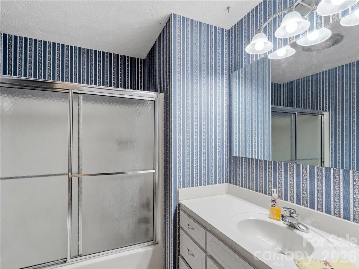235 Rolling Ridge Loop Burnsville, NC 28714 - Photo 31 of 45 Gallery Image 31