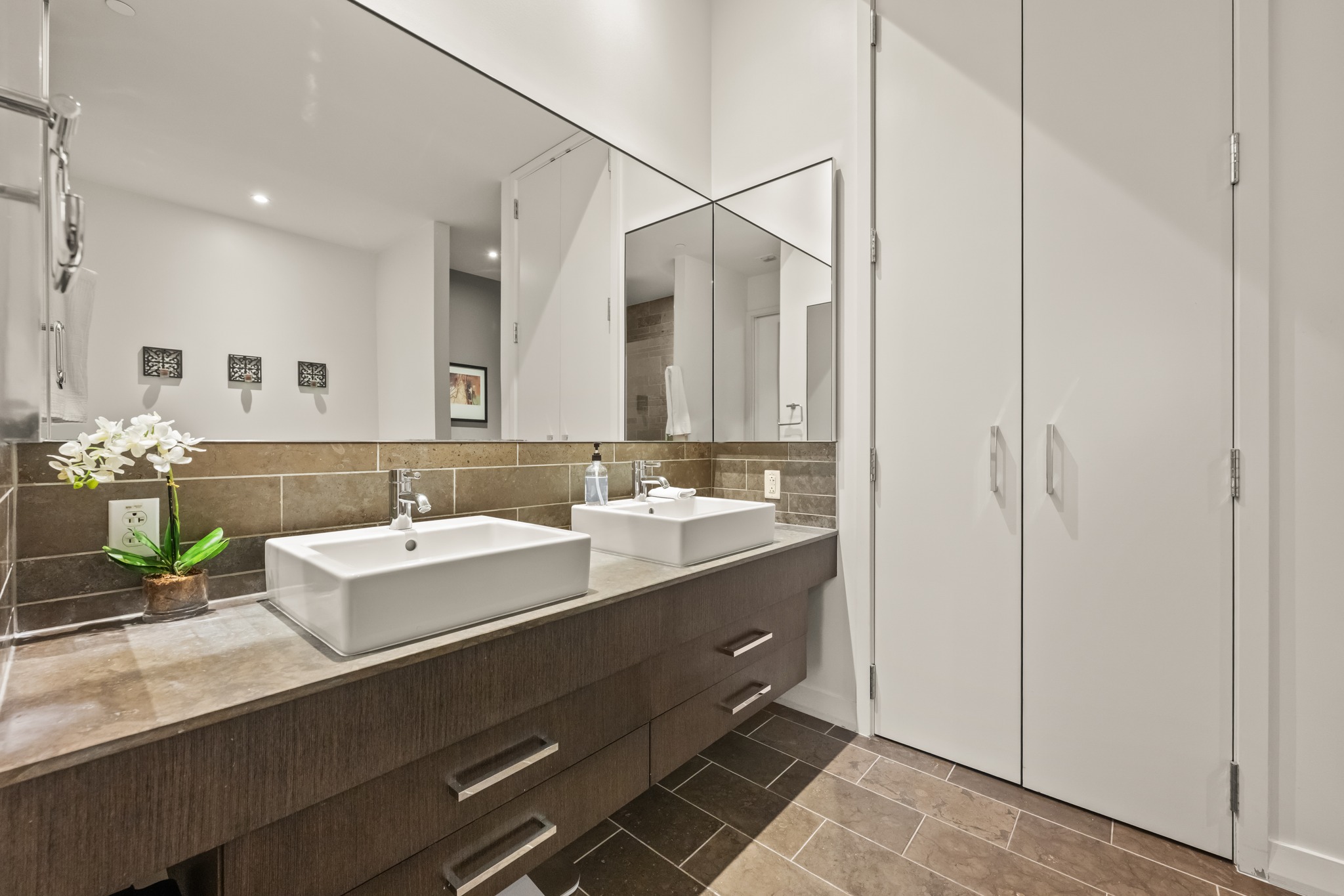 210 Lavaca Street, Unit 1902 Austin, TX 78701 - Photo 10 of 28