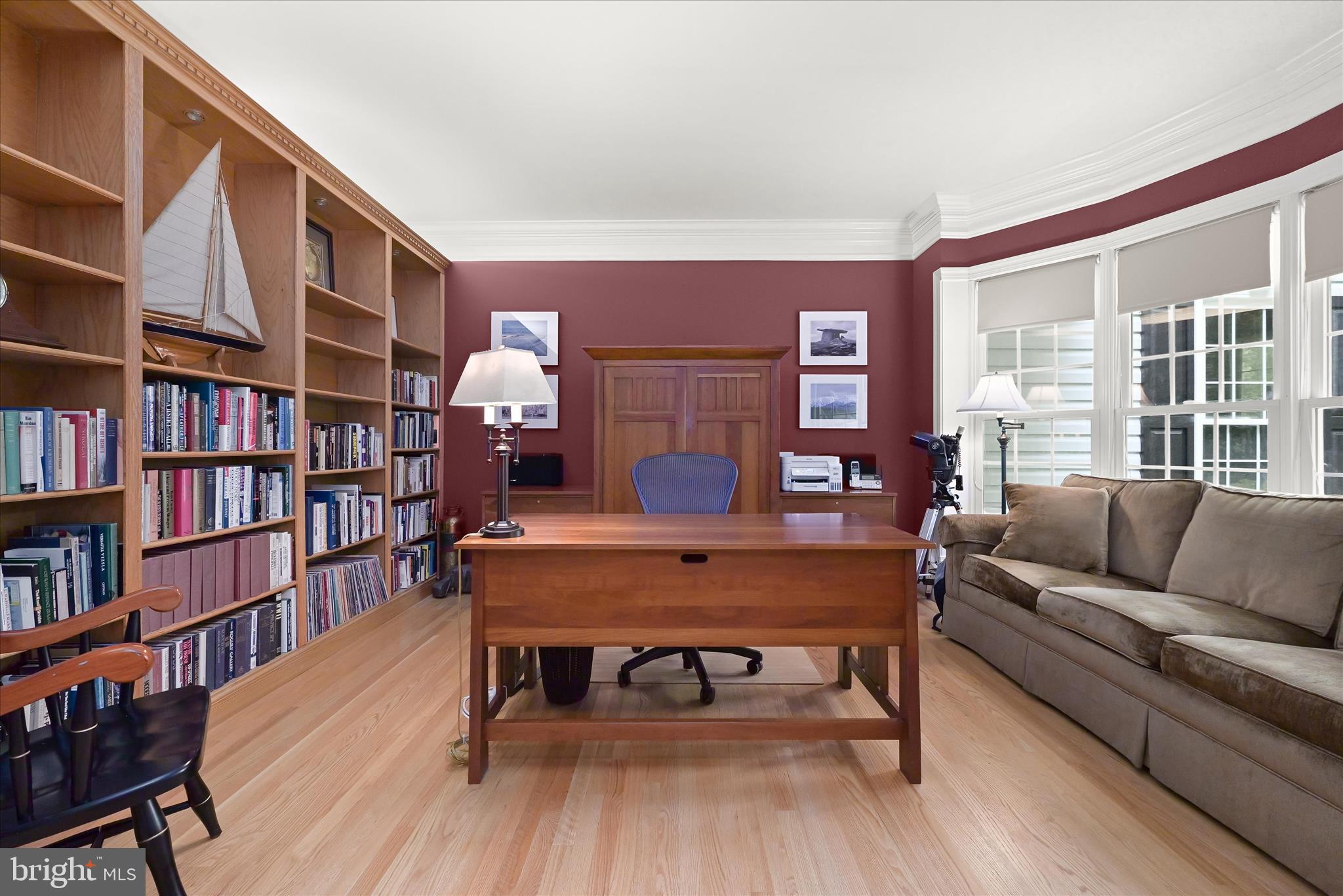 20521 Riggs Hill Way Brookeville, MD 20833 - Photo 69 of 122 Library Home Office