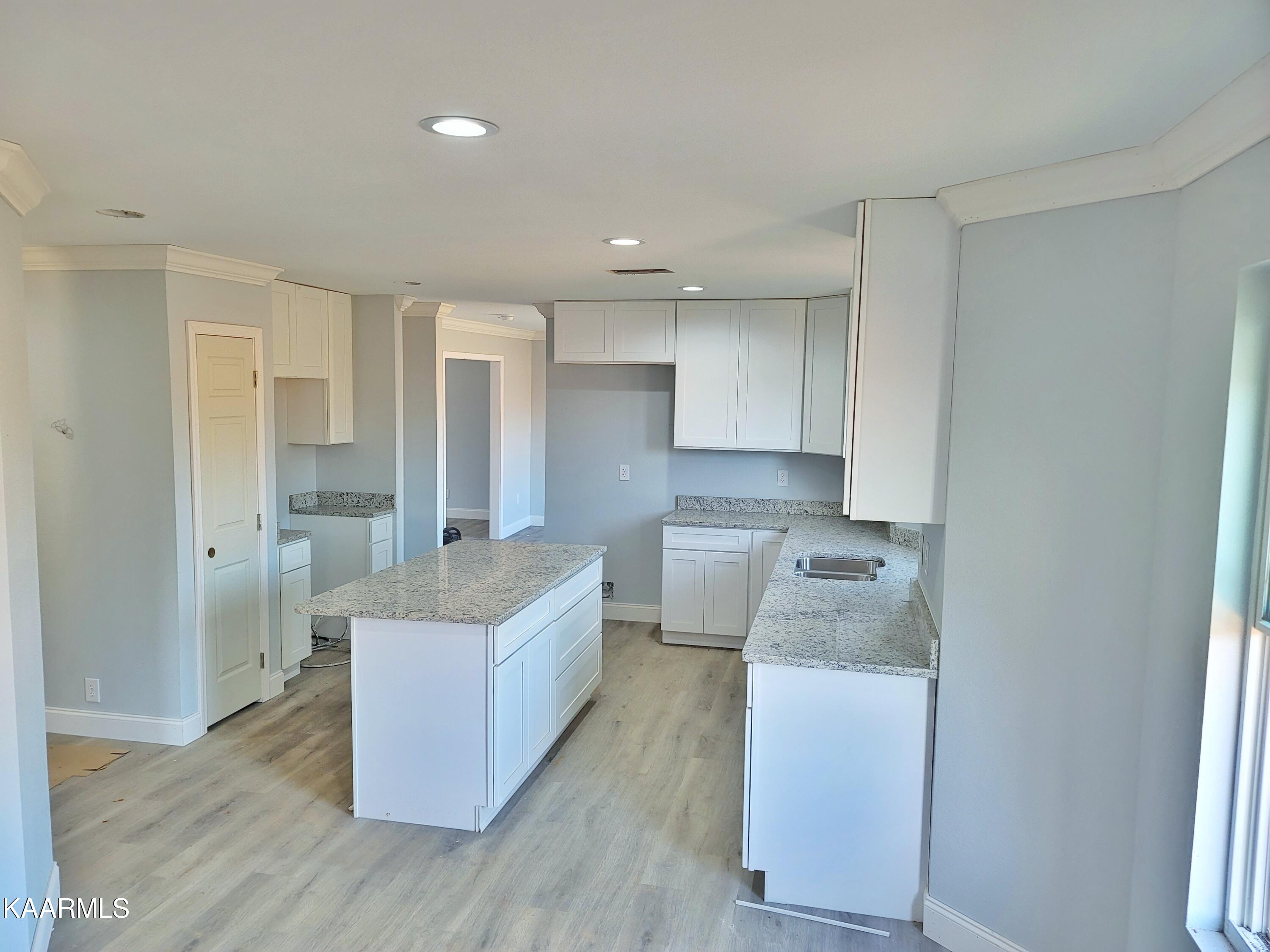 Lot 8 Landmark Point, Unit PH1 Sevierville, TN 37862 - Photo 4 of 8 20211216_141638-01