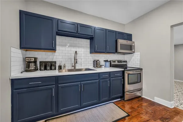 $475,000 | 2745 Holmes Street, Kansas City, MO 64109