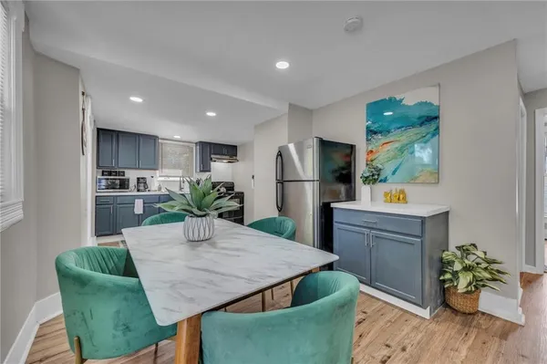 $475,000 | 2745 Holmes Street, Kansas City, MO 64109
