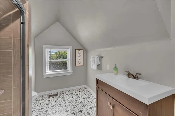 $475,000 | 2745 Holmes Street, Kansas City, MO 64109