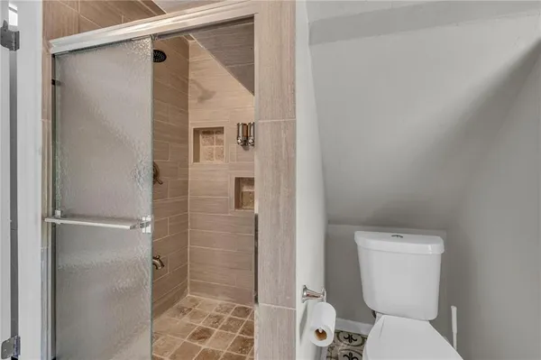 $475,000 | 2745 Holmes Street, Kansas City, MO 64109