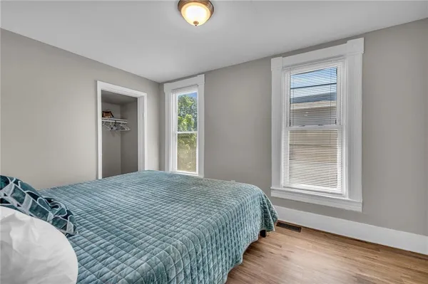 $475,000 | 2745 Holmes Street, Kansas City, MO 64109