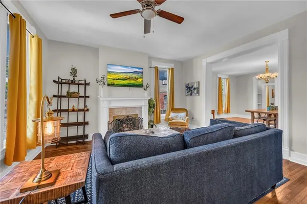 $475,000 | 2745 Holmes Street, Kansas City, MO 64109