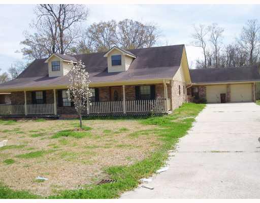 512 Evangeline Road Montz, LA 70068 - Photo 1 of 8 Gallery Image 1