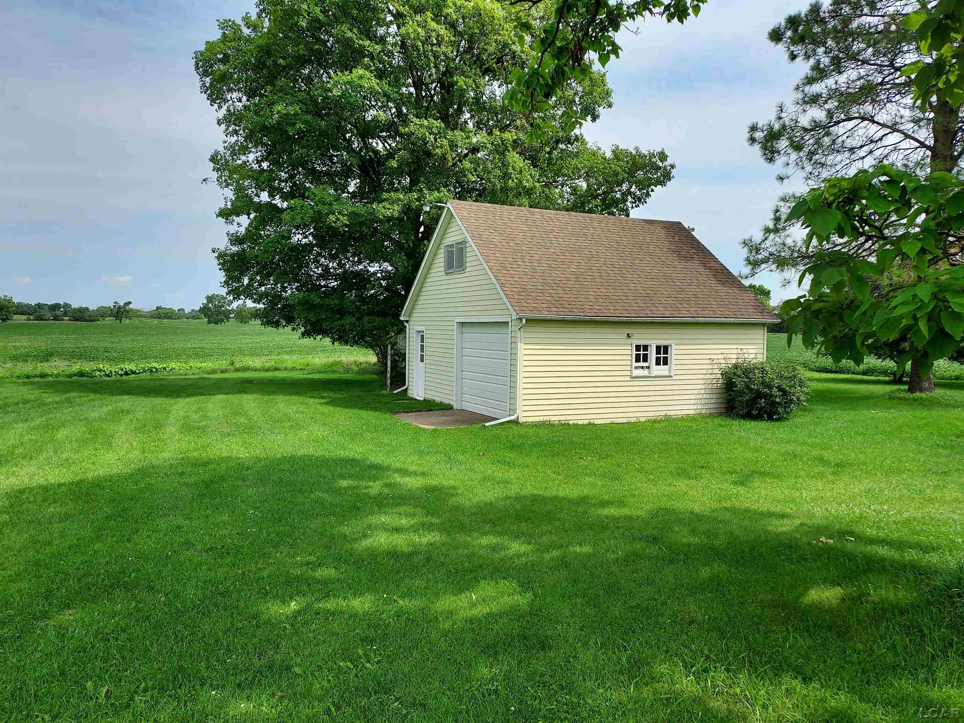 13140 Hoxie Road Addison, MI 49220 - Photo 4 of 17 50118331-3.JPG
