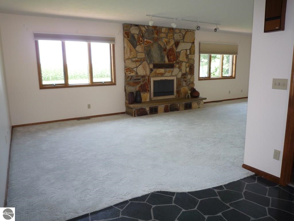 465 North Luce Road Alma, MI 48801 - Photo 12 of 26 1788694-11.JPG