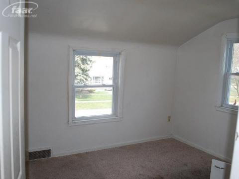 2715 Raskob Street Flint, MI 48504 - Photo 21 of 23 20355201-20.JPG