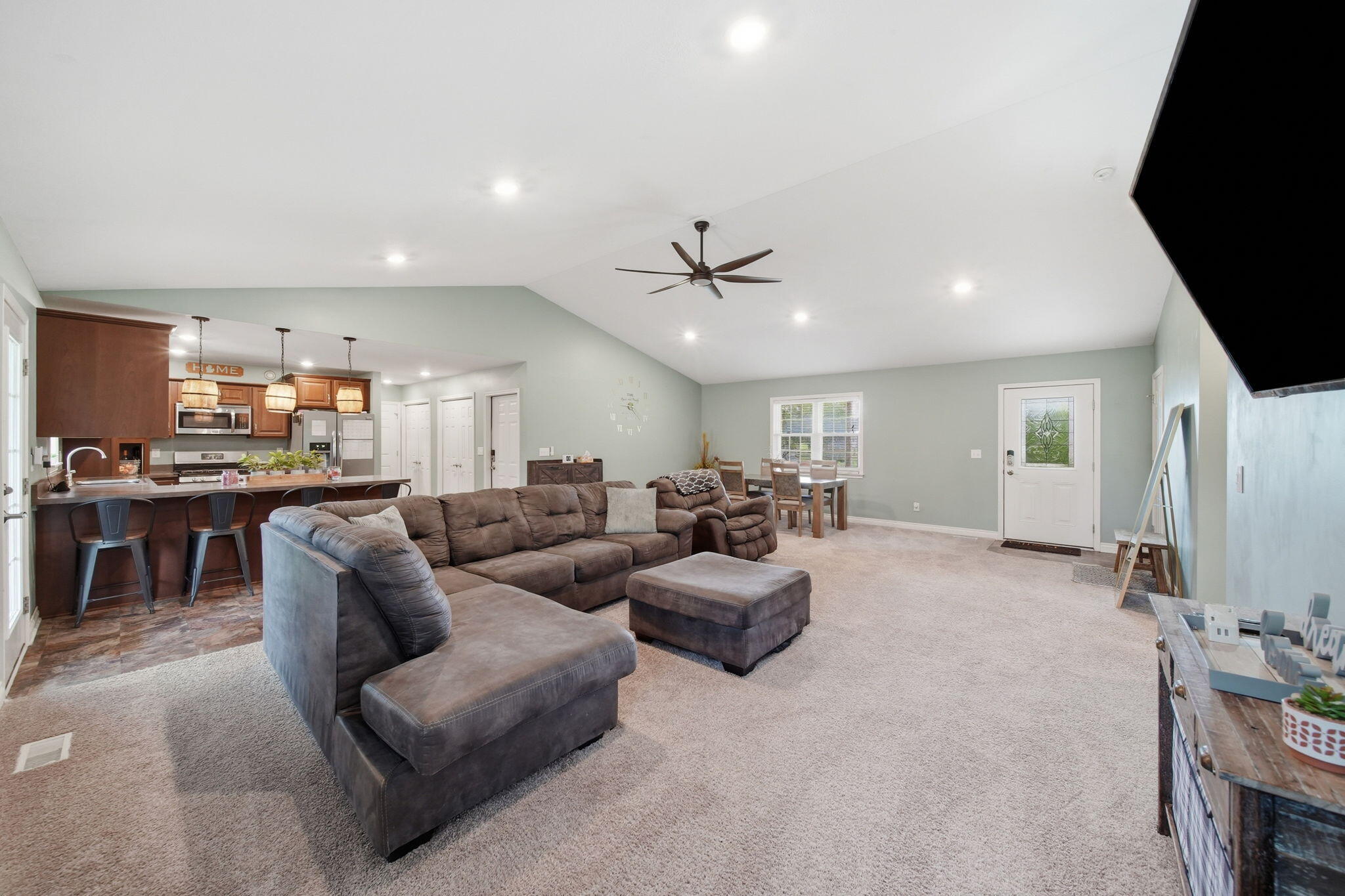 13700 Clinton Road Onondaga, MI 49264 - Photo 12 of 64 11