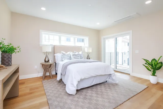 $1,349,000 | 465 Ocean Boulevard, Unit 302, Hampton, NH 03842