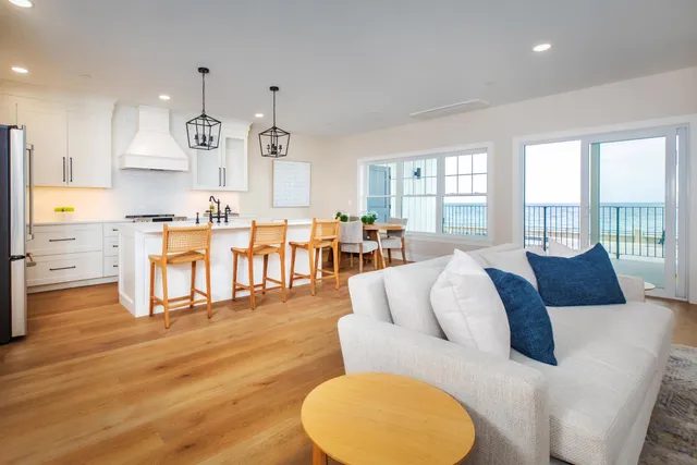 $1,349,000 | 465 Ocean Boulevard, Unit 302, Hampton, NH 03842