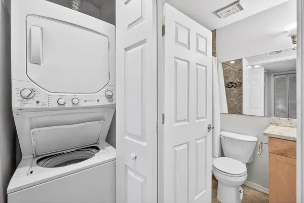 $174,900 | 2500 Winding Creek Boulevard, Unit B201, Clearwater, FL 33761