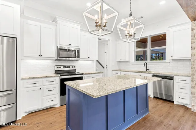 $350,000 | 168 North Bryant Road, Sumrall, MS 39482