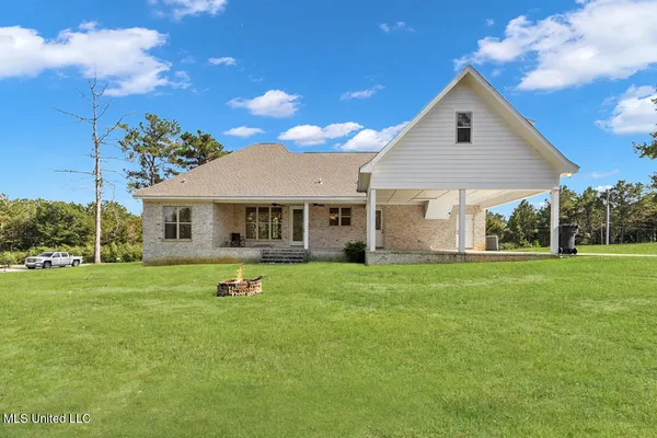 $350,000 | 168 North Bryant Road, Sumrall, MS 39482