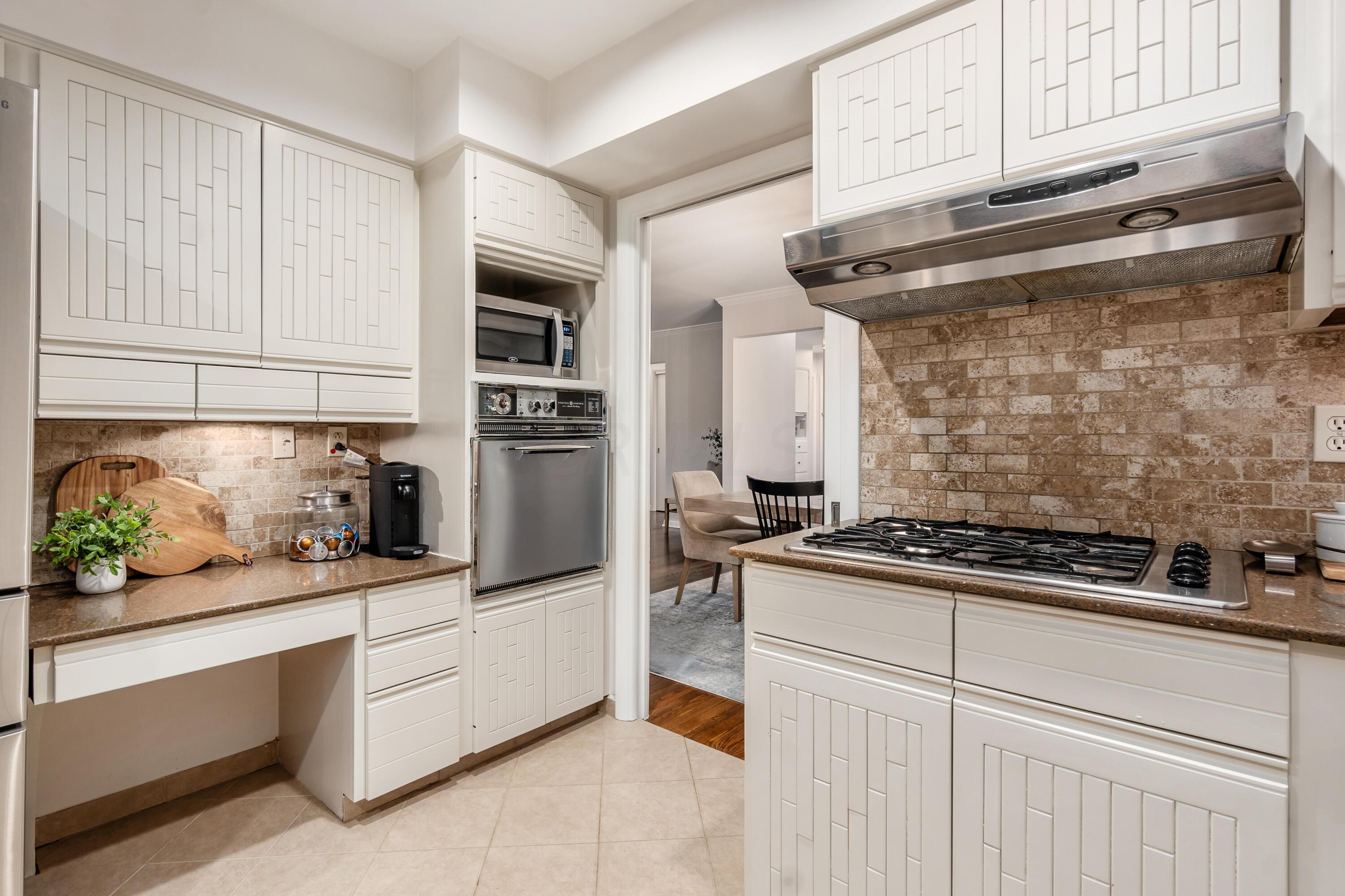 3769 Mountview Road Columbus, OH 43220 - Photo 24 of 51 Kitchen