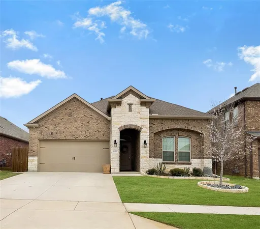 $364,000 | 11207 Hawks Lndg Drive, Aubrey, TX 76227