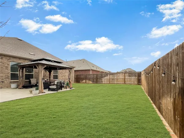 $364,000 | 11207 Hawks Lndg Drive, Aubrey, TX 76227