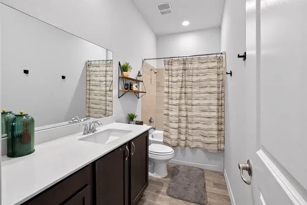 $364,000 | 11207 Hawks Lndg Drive, Aubrey, TX 76227