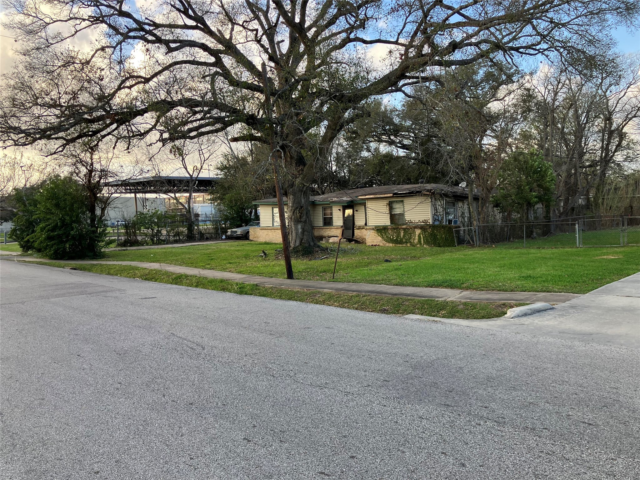 3511 Corder Street Houston, TX 77021 - Photo 8 of 9