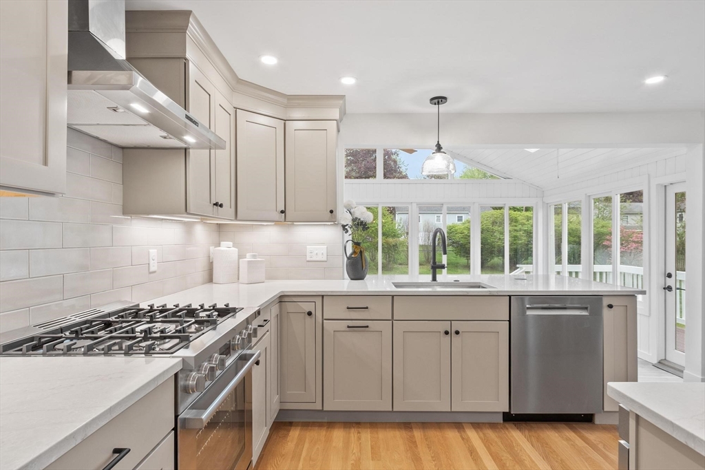 21 Clark Road Bedford, MA 01730 - Photo 9 of 29