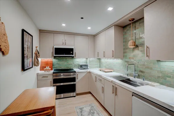 $4,250 | 3450 South Ocean Boulevard, Unit 102, Palm Beach, FL 33480