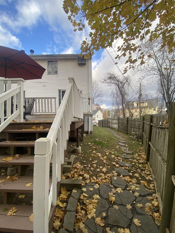 1 Jonathan Circle Worcester, MA 01604 - Photo 4 of 31