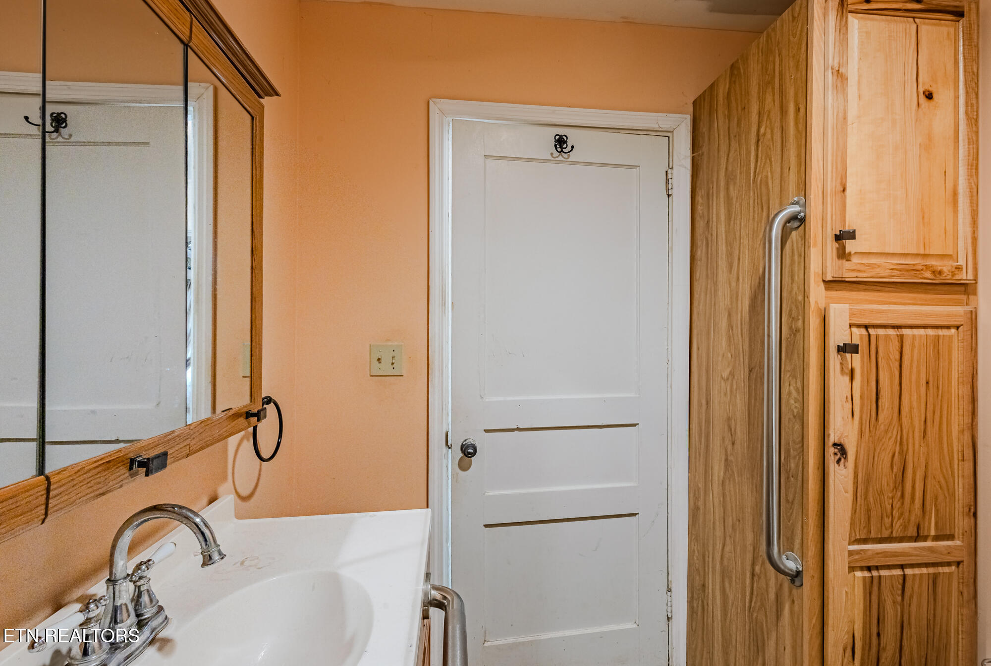 210 Linsdale Road Delano, TN 37325 - Photo 12 of 35 210 Linsdale rd-6