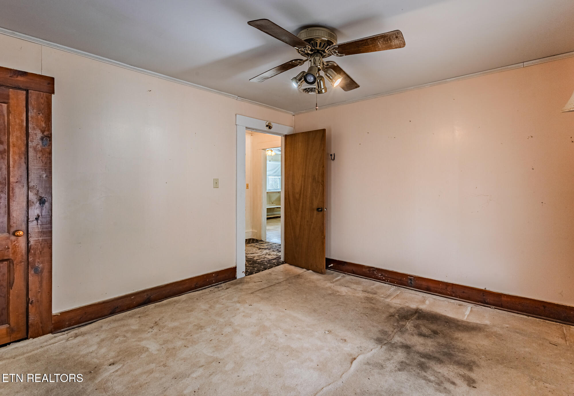 210 Linsdale Road Delano, TN 37325 - Photo 8 of 35 210 Linsdale rd-13