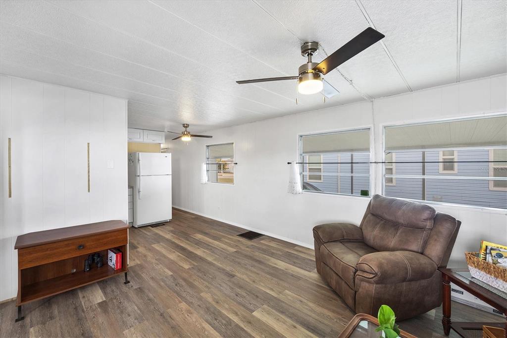 4114 10th St Court East Ellenton, FL 34222 - Photo 5 of 44 a living room with furniture