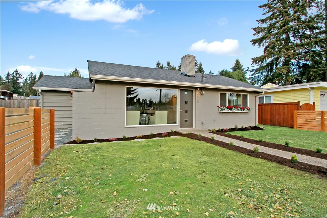 3424 Northeast 6th Place Renton, WA 98056 - Photo 2 of 17