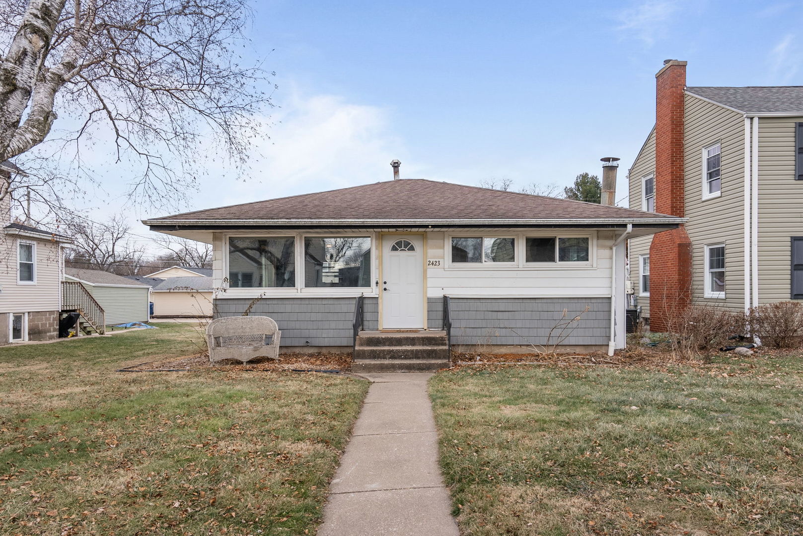 2423 32nd Street Moline, IL 61265 - Photo 1 of 35