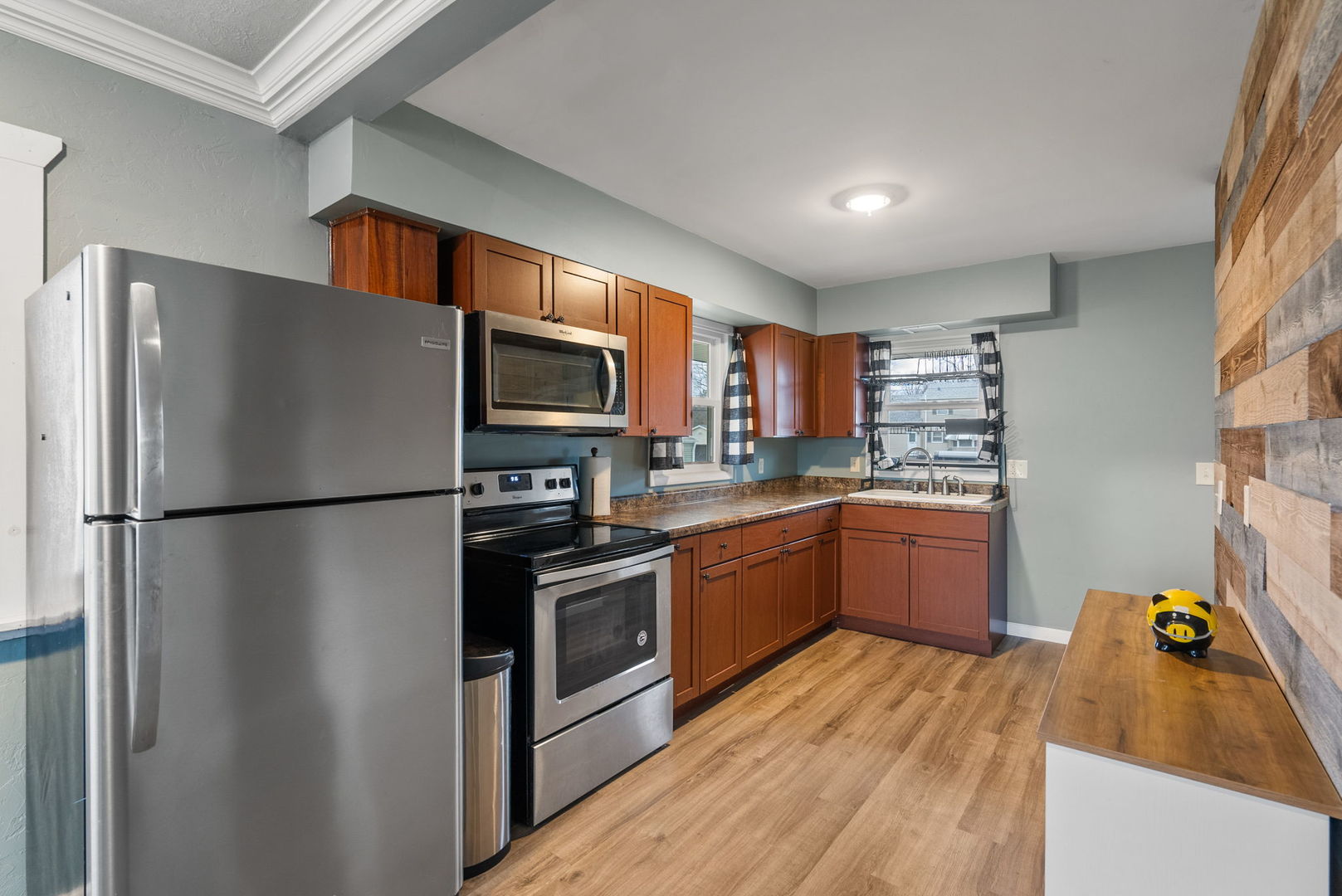 2423 32nd Street Moline, IL 61265 - Photo 9 of 35