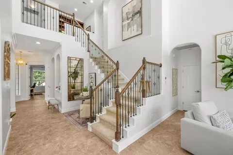 $745,000 | 26 Winhall Place, The Woodlands, TX 77354