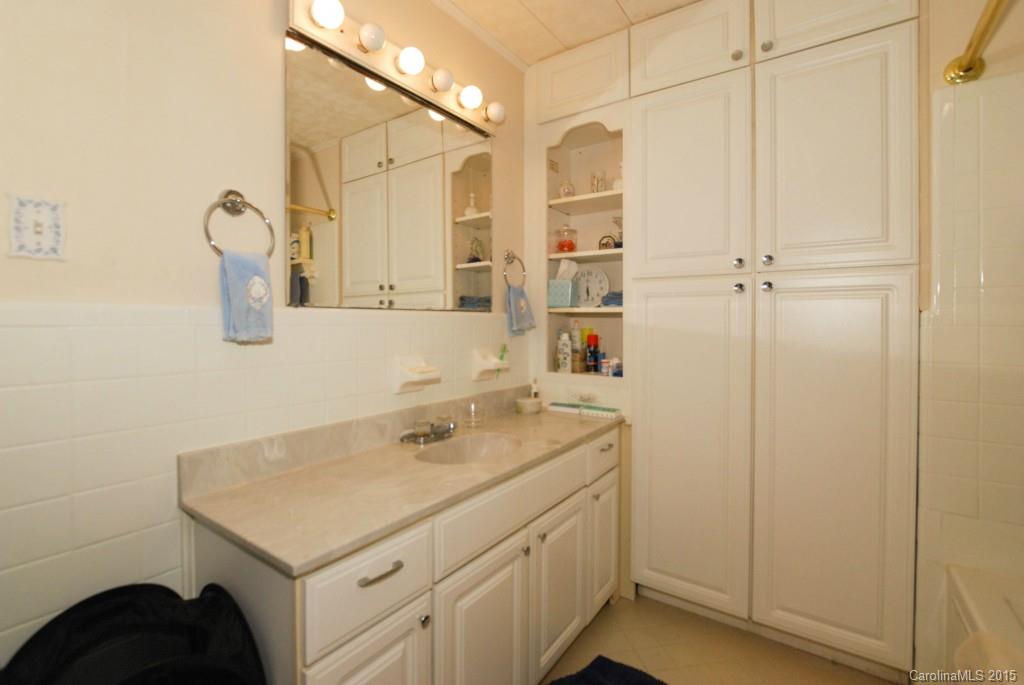 7000 Thermal Road Charlotte, NC 28211 - Photo 14 of 24 Gallery Image 14