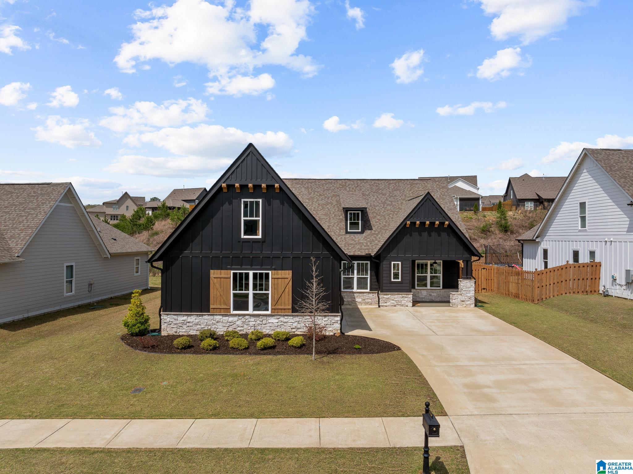 7746 Raleigh Drive Trussville, AL 35173 - Photo 2 of 57