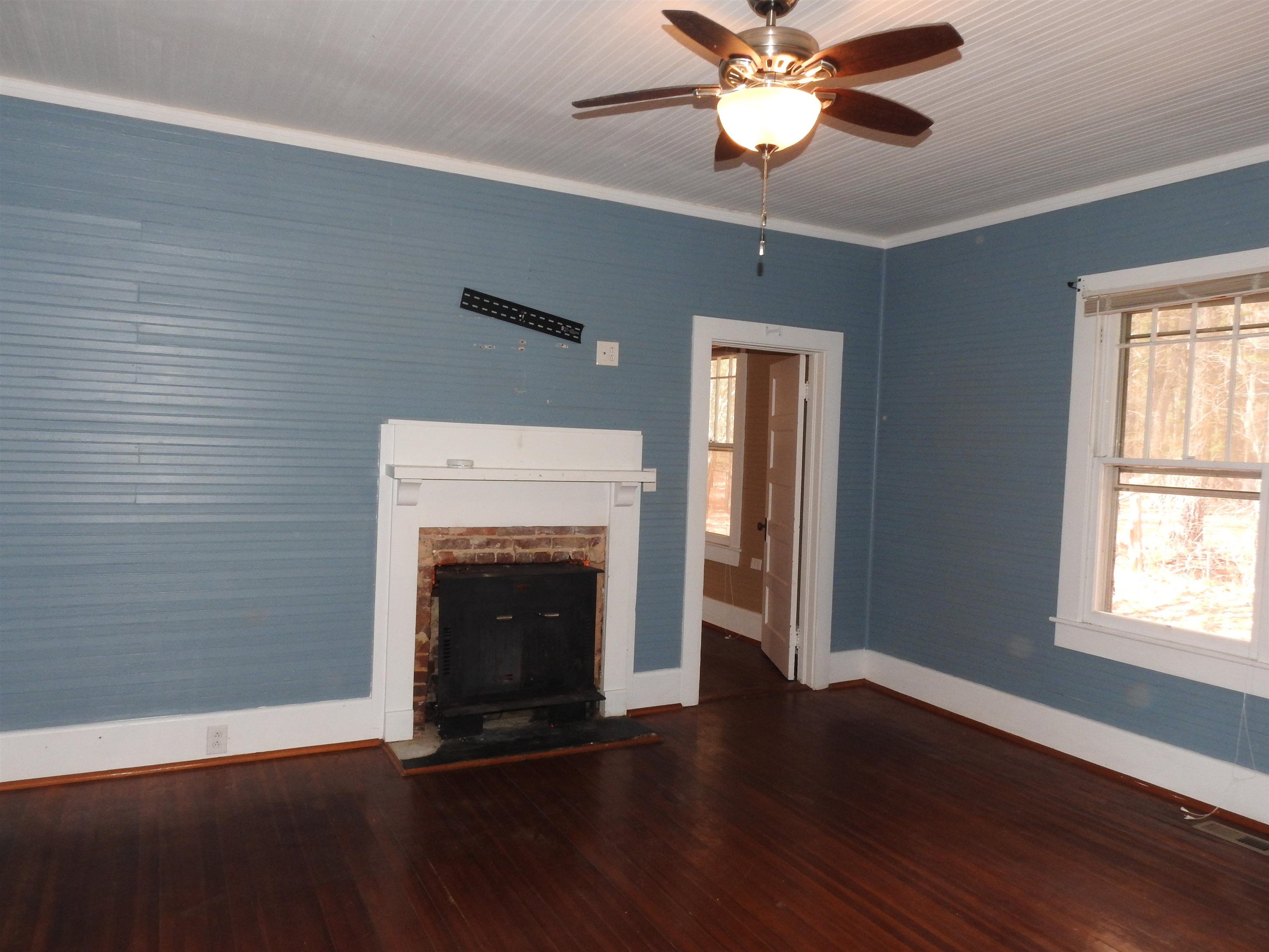 1136 Old Buncombe Road Union, SC 29379 - Photo 3 of 24 Gallery Image 3